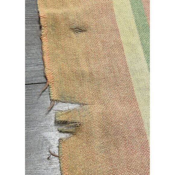 Vintage Laurentian Pure Wool Blanket By Ayers Of Lachute 73 x 83 MADE IN CANADA - Picture 9 of 12